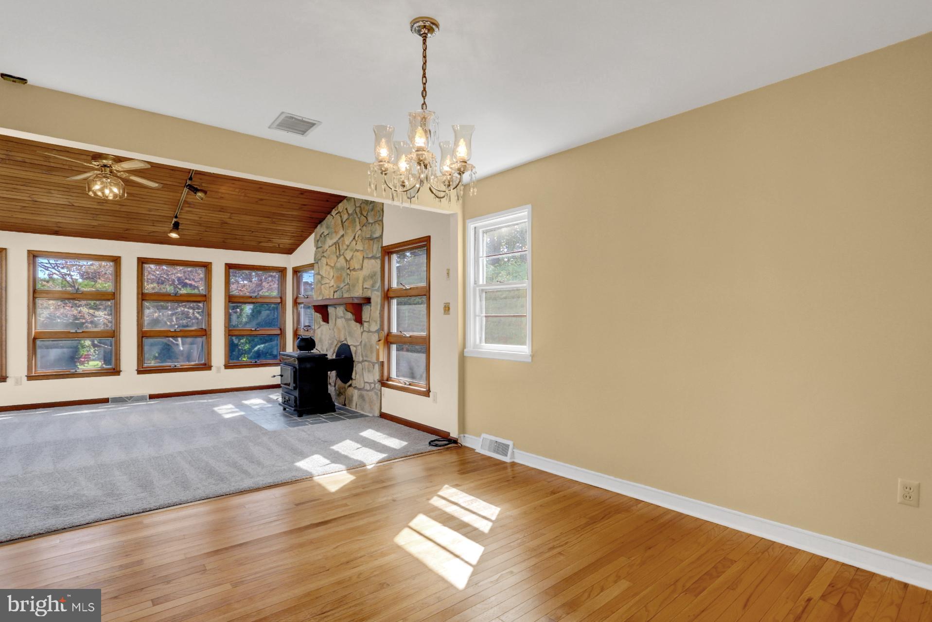 116 Eric Avenue Reading, PA 19607 - Photo 36 of 62 Formal Dining Room/Family Room