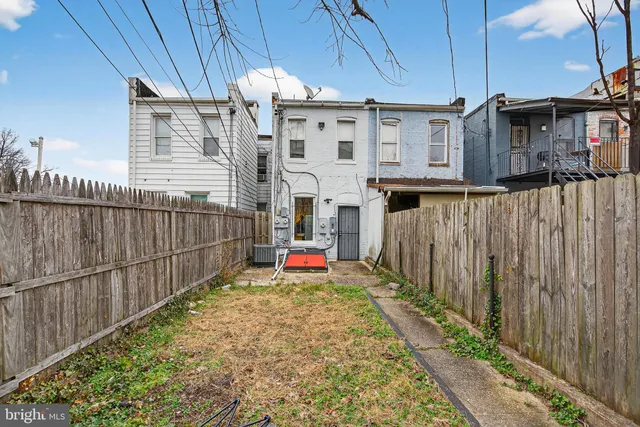 $995 | 4668 York Road, Unit 2, Baltimore, MD 21212