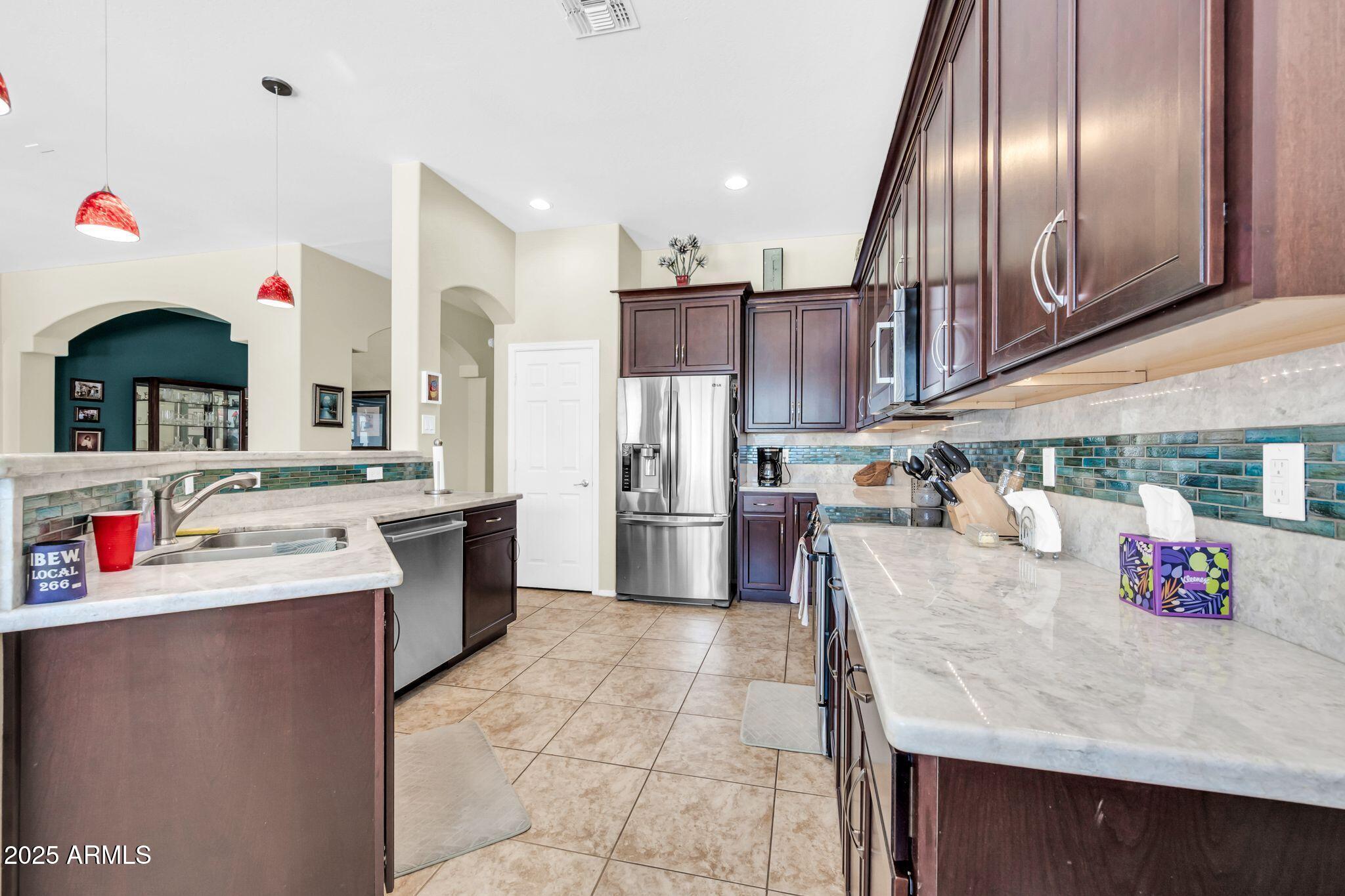 43557 Roth Road Maricopa, AZ 85138 - Photo 8 of 30 Kitchen