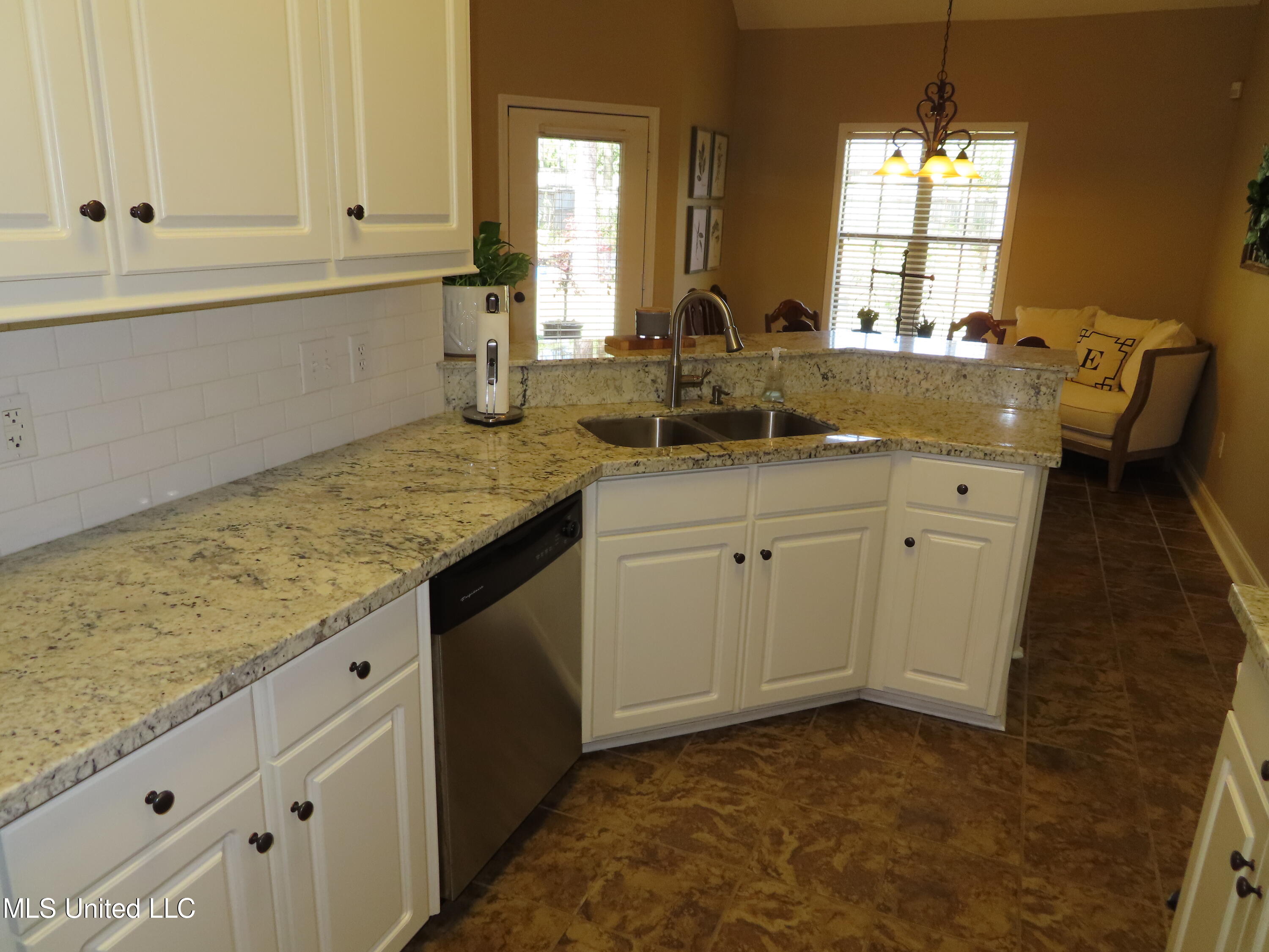 144 Mason Way Madison, MS 39110 - Photo 13 of 24 IMG_2526
