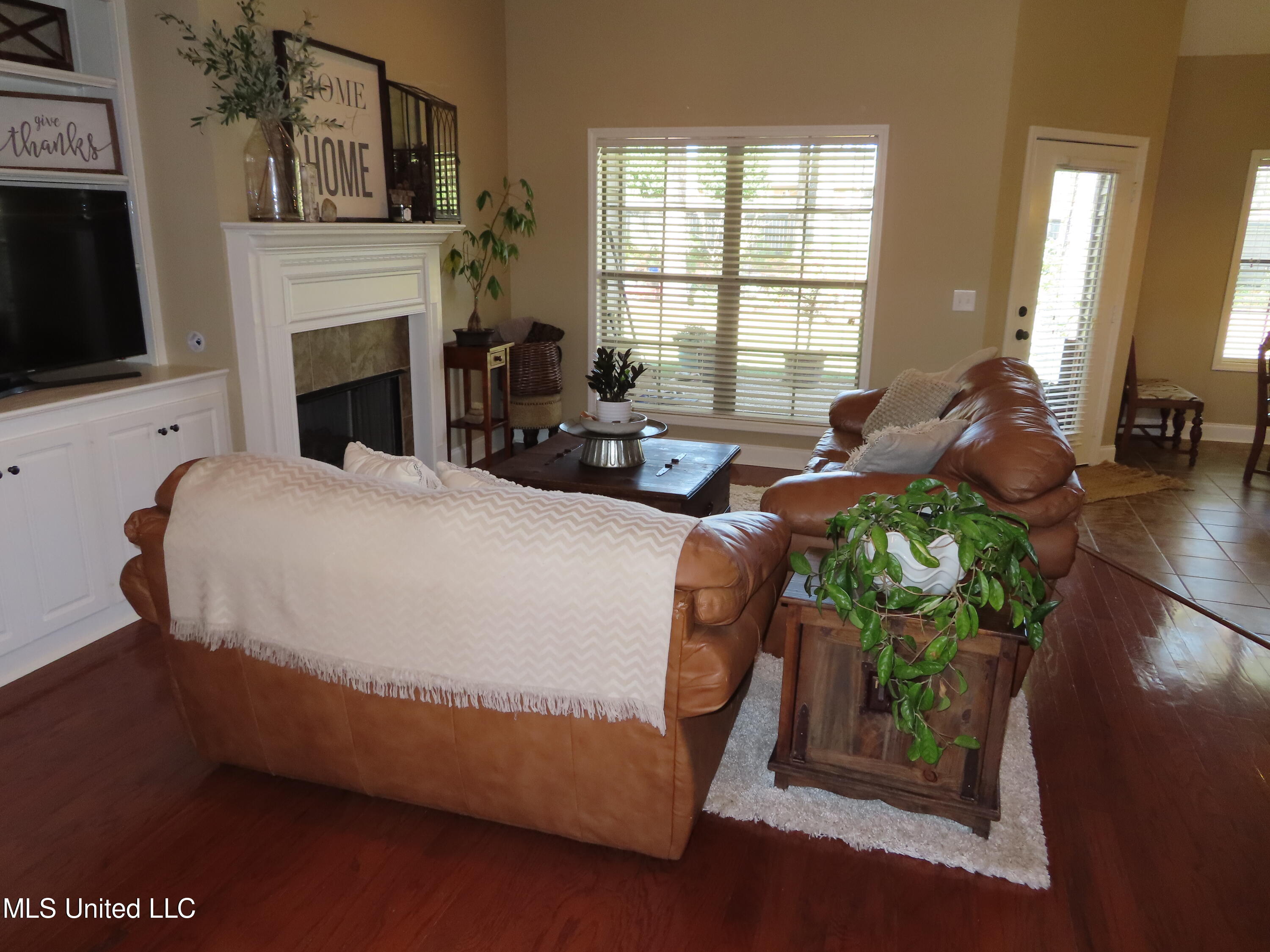 144 Mason Way Madison, MS 39110 - Photo 3 of 24 IMG_2516