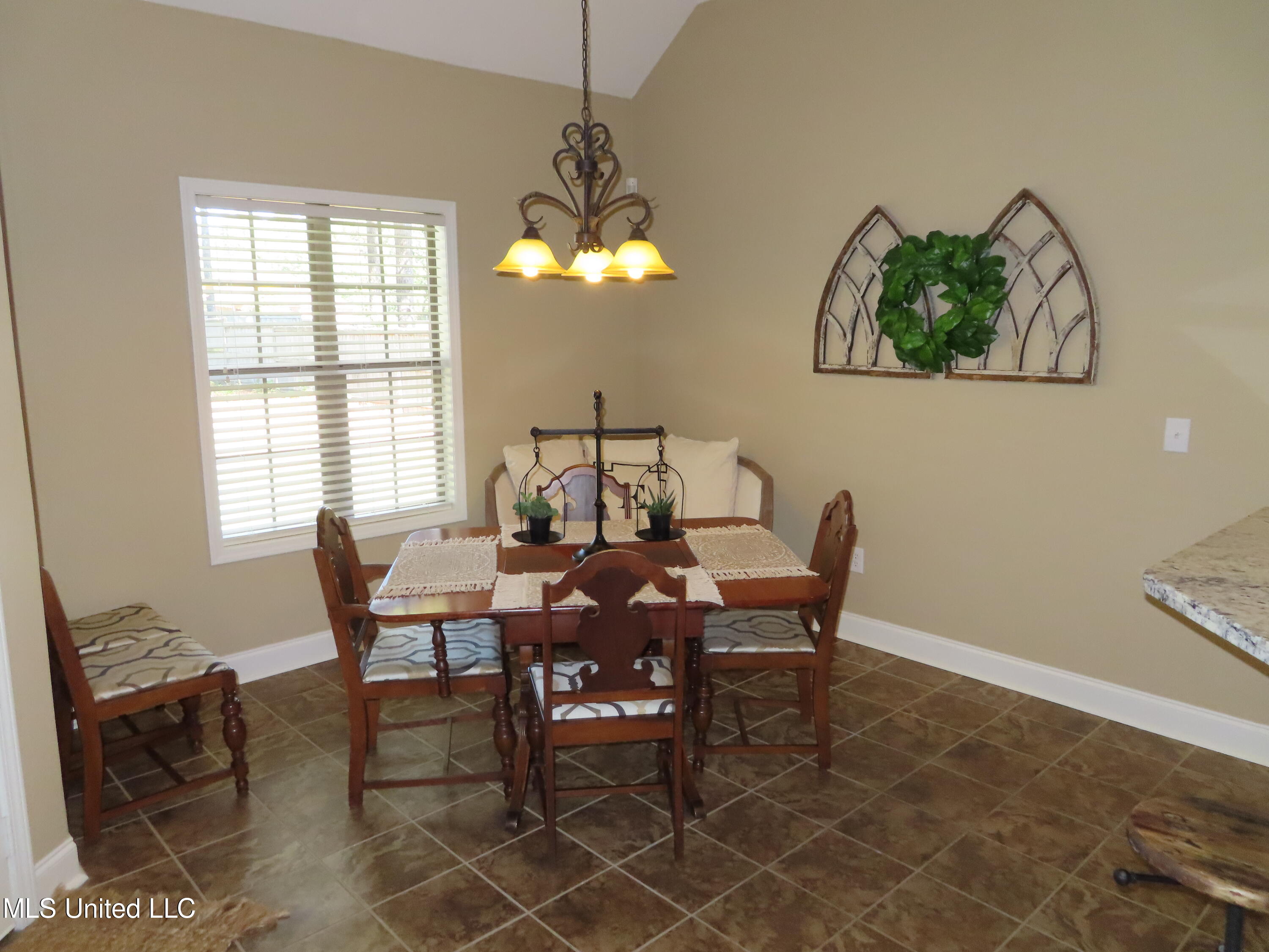 144 Mason Way Madison, MS 39110 - Photo 8 of 24 IMG_2521