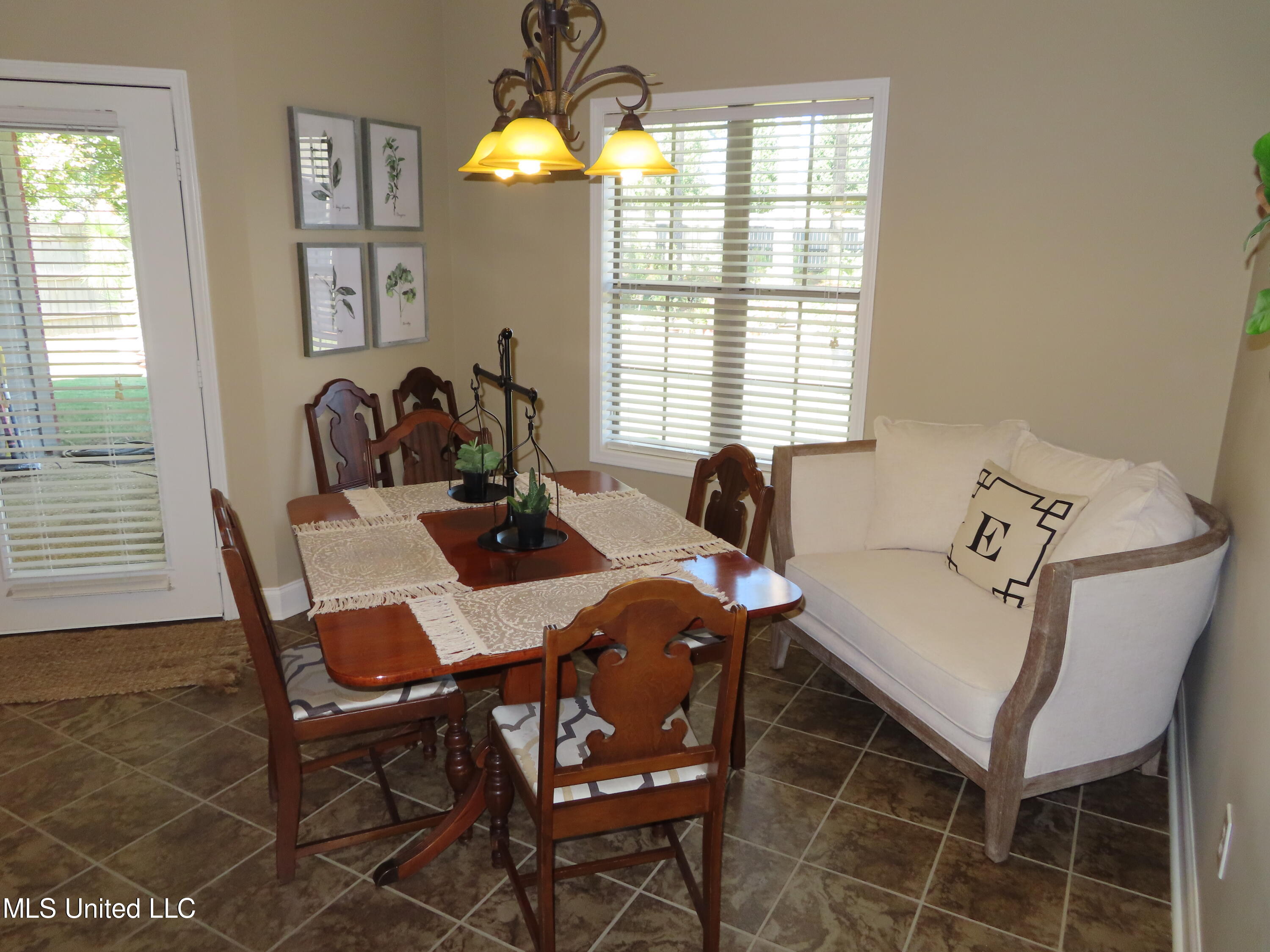 144 Mason Way Madison, MS 39110 - Photo 10 of 24 IMG_2523