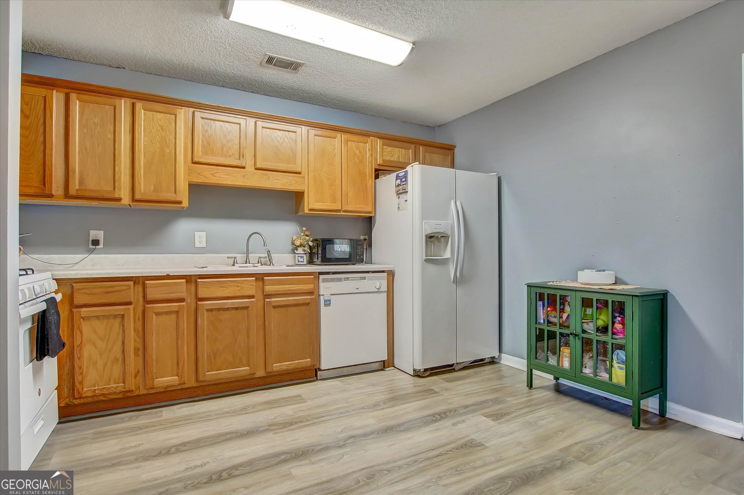339 Regal Road Jackson, GA 30233 - Photo 8 of 19
