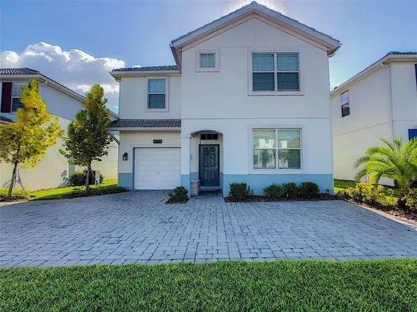 $769,990 | 4779 Kings Castle Circle, Kissimmee, FL 34746