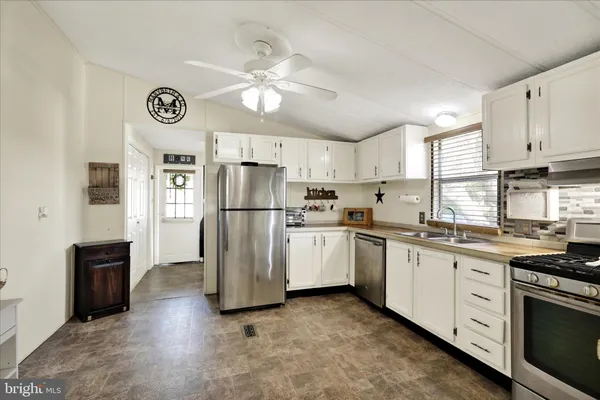 $79,500 | 203 Greyfield Drive, Lancaster, PA 17603