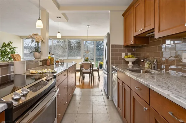 $250,000 | 1400 East Avenue, Unit UN307, Rochester, NY 14610