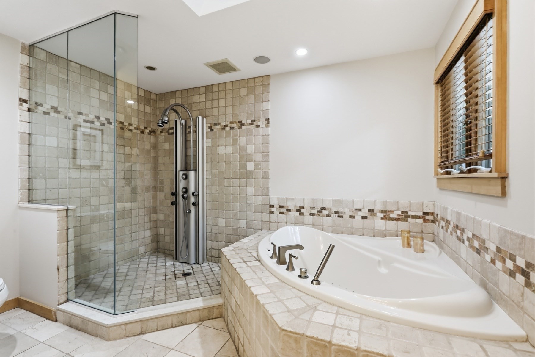 89 Dunstable Road Westford, MA 01886 - Photo 17 of 39 Gallery Image 17