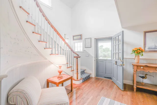 $4,000,000 | 27 Longwood Drive, Nantucket, MA 02554