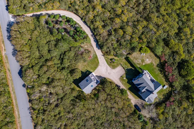 $4,000,000 | 27 Longwood Drive, Nantucket, MA 02554