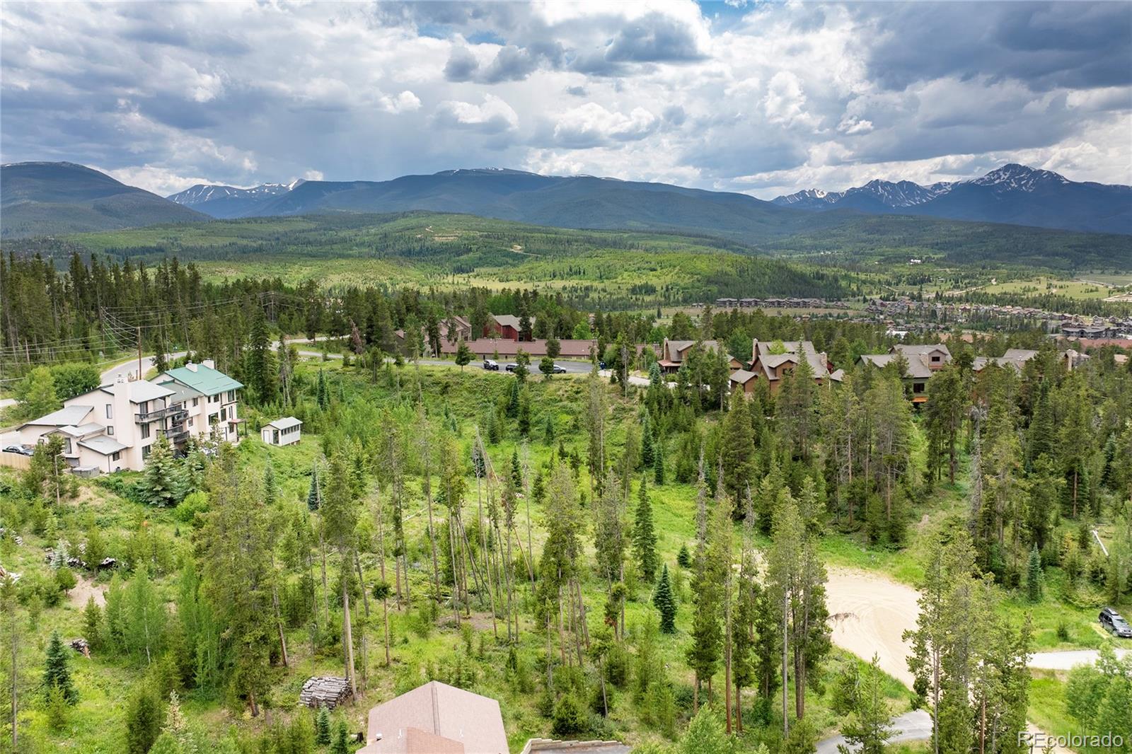 a view of lake with houses