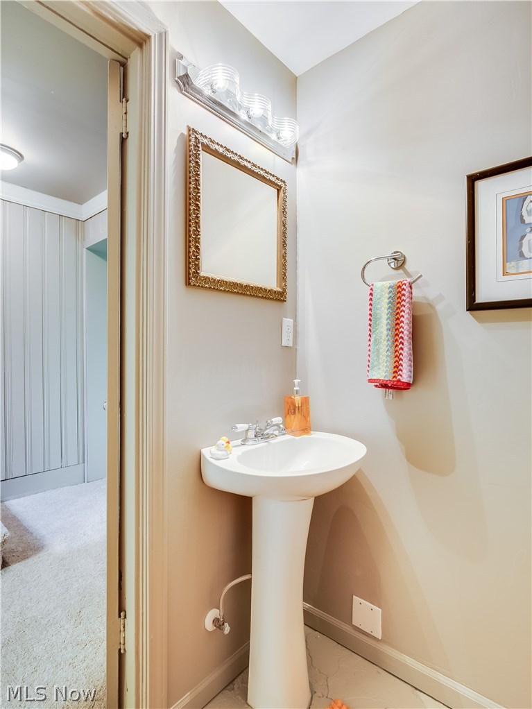 2824 Kent Road Silver Lake, OH 44224 - Photo 27 of 35 Half Bath
