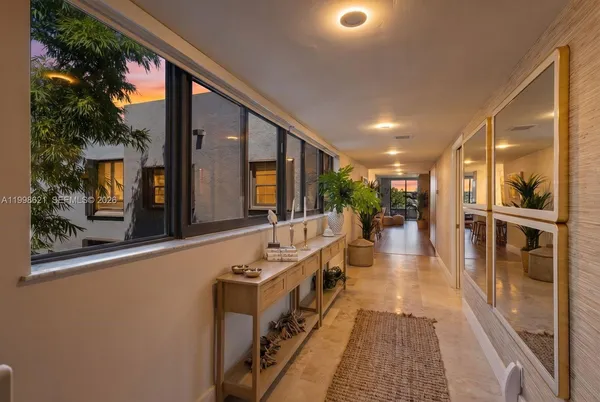 $1,400,000 | 141 Crandon Boulevard, Unit 446, Key Biscayne, FL 33149