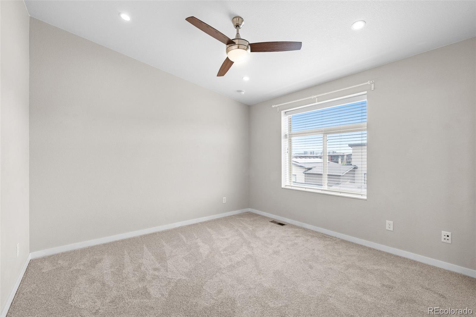 10137 Belvedere Loop Lone Tree, CO 80124 - Photo 29 of 37