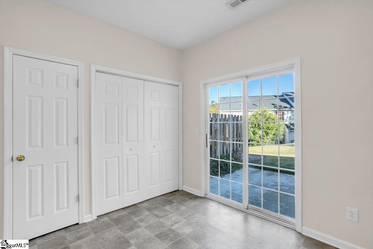 604 Graythorn Lane Greenville, SC 29607 - Photo 14 of 31