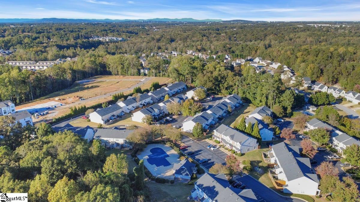 604 Graythorn Lane Greenville, SC 29607 - Photo 8 of 31