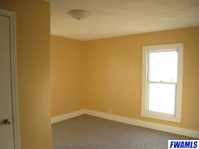 545 South Center Street Waterloo, IN 46793 - Photo 11 of 17 Gallery Image 11