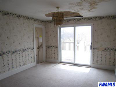 545 South Center Street Waterloo, IN 46793 - Photo 4 of 17 Gallery Image 4