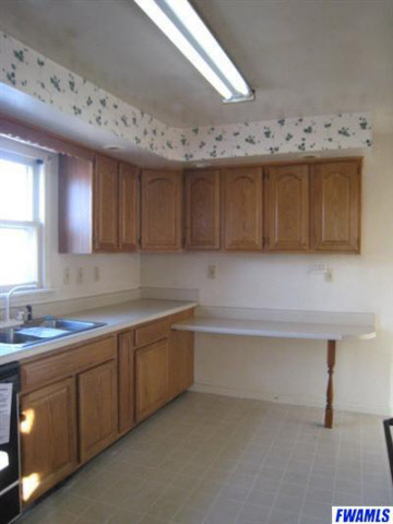 545 South Center Street Waterloo, IN 46793 - Photo 7 of 17 Gallery Image 7