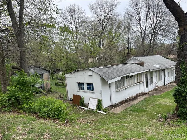 $32,000 | 3005 Ashby Road, St. Louis, MO 63114