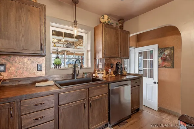 $219,900 | 204 South Spring Street, Cole Camp, MO 65325