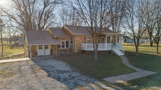 $219,900 | 204 South Spring Street, Cole Camp, MO 65325