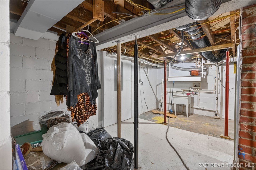 204 South Spring Street Cole Camp, MO 65325 - Photo 35 of 47