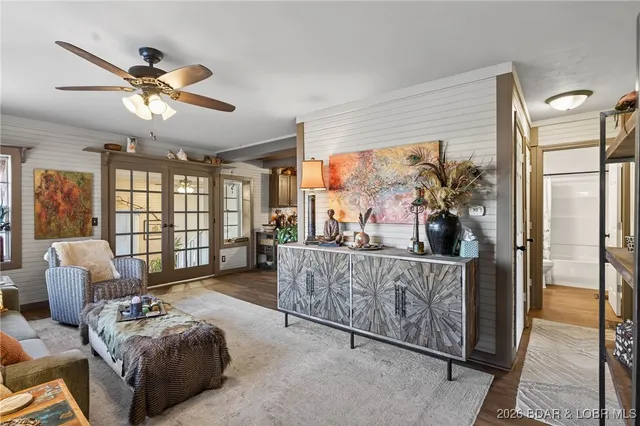 $219,900 | 204 South Spring Street, Cole Camp, MO 65325