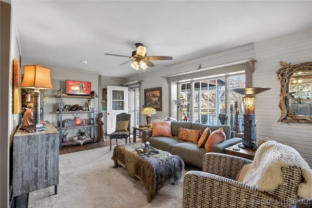 $219,900 | 204 South Spring Street, Cole Camp, MO 65325