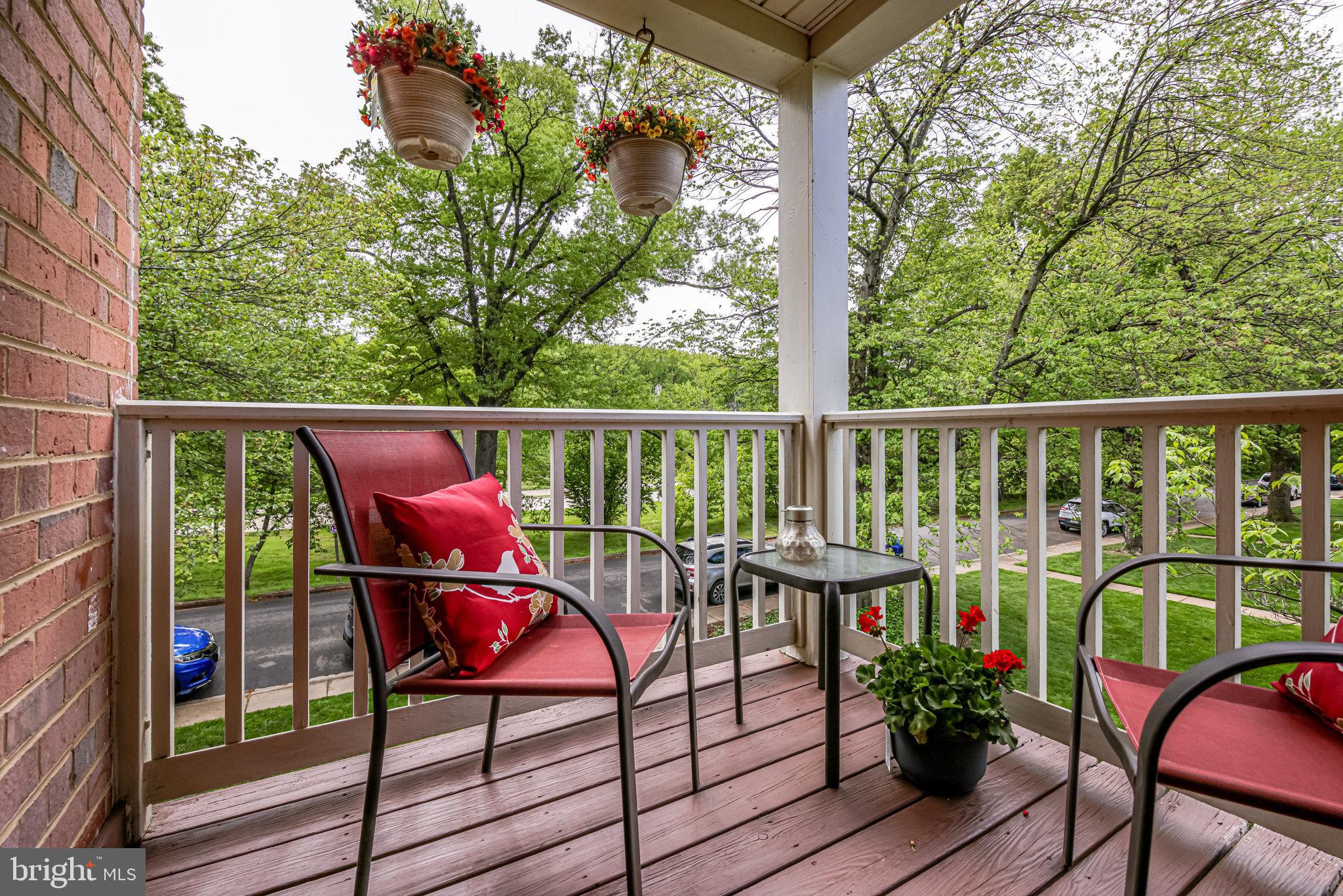 6614 Boulevard View, Unit B1 Alexandria, VA 22307 - Photo 2 of 53