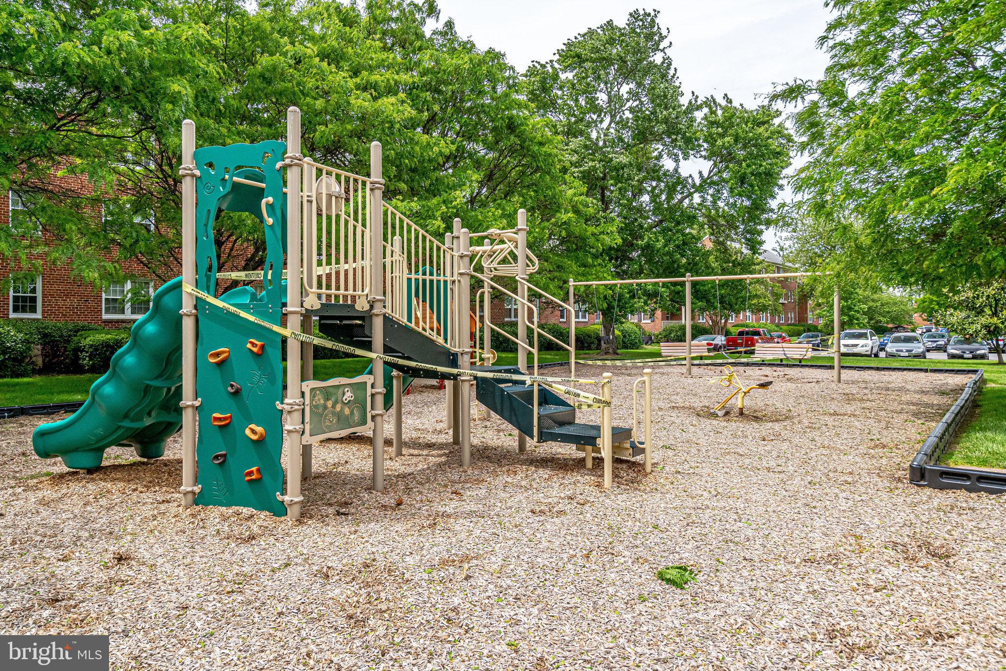 6614 Boulevard View, Unit B1 Alexandria, VA 22307 - Photo 27 of 53