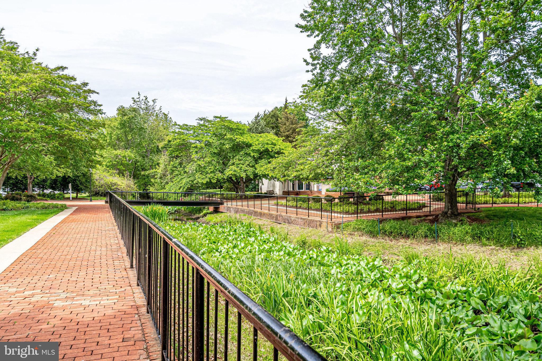 6614 Boulevard View, Unit B1 Alexandria, VA 22307 - Photo 32 of 53