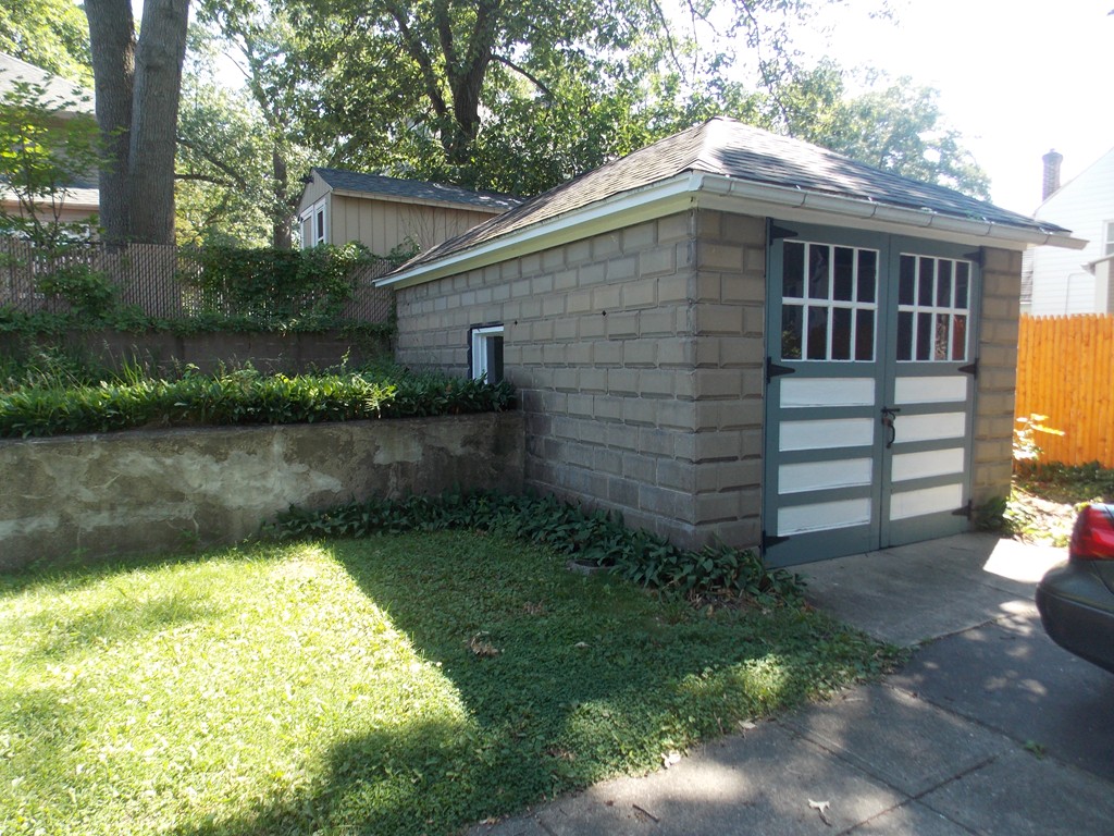 15 Tiffany Street Springfield, MA 01108 - Photo 4 of 15 Gallery Image 4