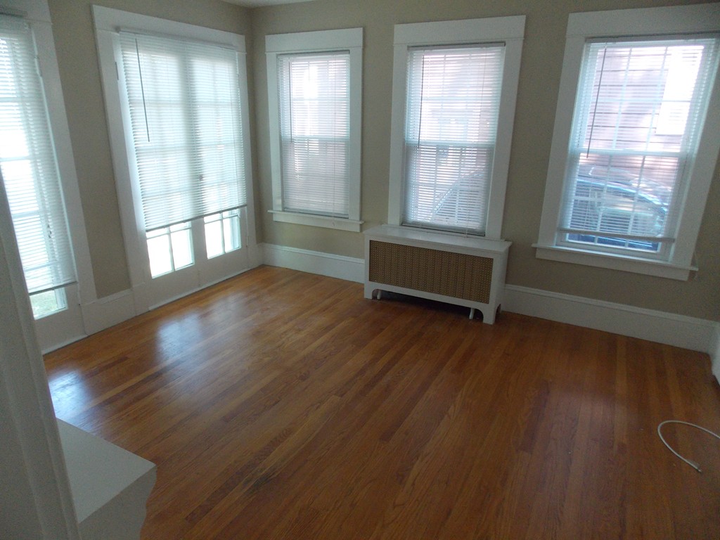 15 Tiffany Street Springfield, MA 01108 - Photo 9 of 15 Gallery Image 9