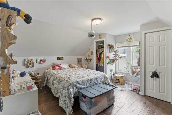 $4,400 | 3727 North Ashland Avenue, Unit 3, Chicago, IL 60613