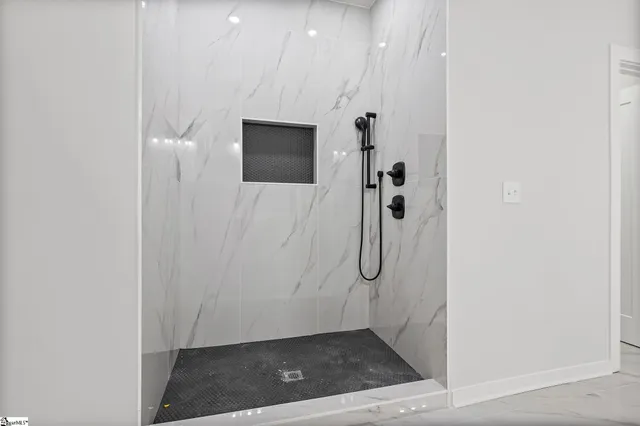 $629,900 | 323 Hunts Bridge Road, Greenville, SC 29617