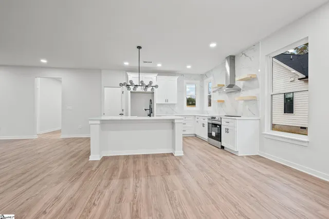 $629,900 | 323 Hunts Bridge Road, Greenville, SC 29617