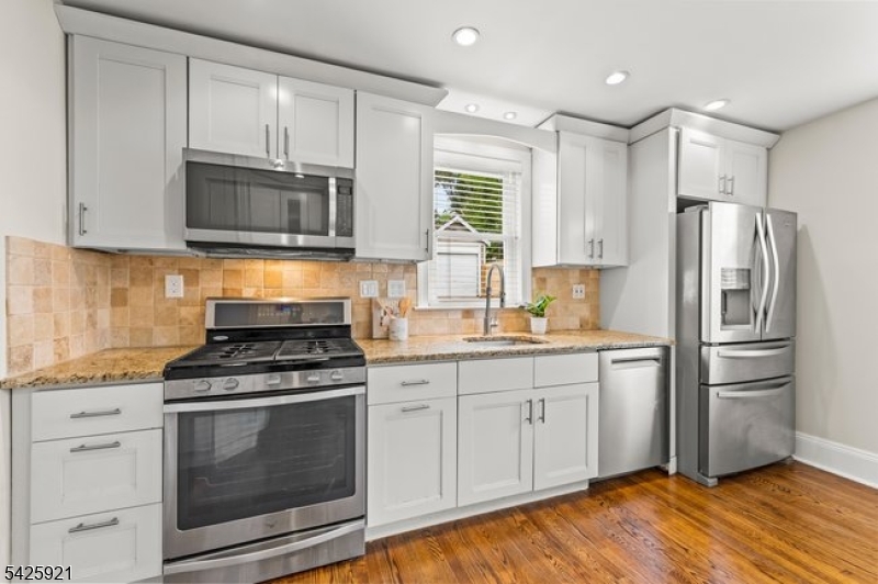 166 Valley Road Montclair, NJ 07042 - Photo 21 of 37