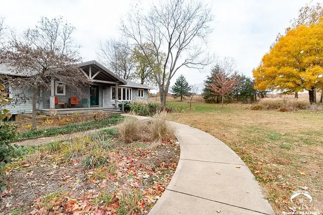 $1,500,000 | 25139 Hemphill Road, Lawrence, KS 66044