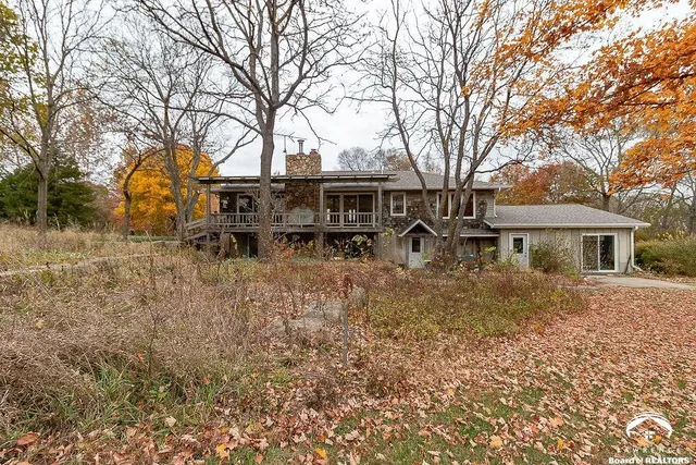 $1,500,000 | 25139 Hemphill Road, Lawrence, KS 66044
