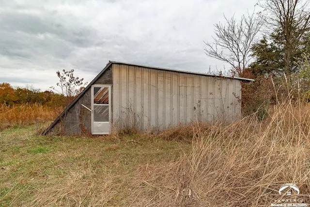 $1,500,000 | 25139 Hemphill Road, Lawrence, KS 66044