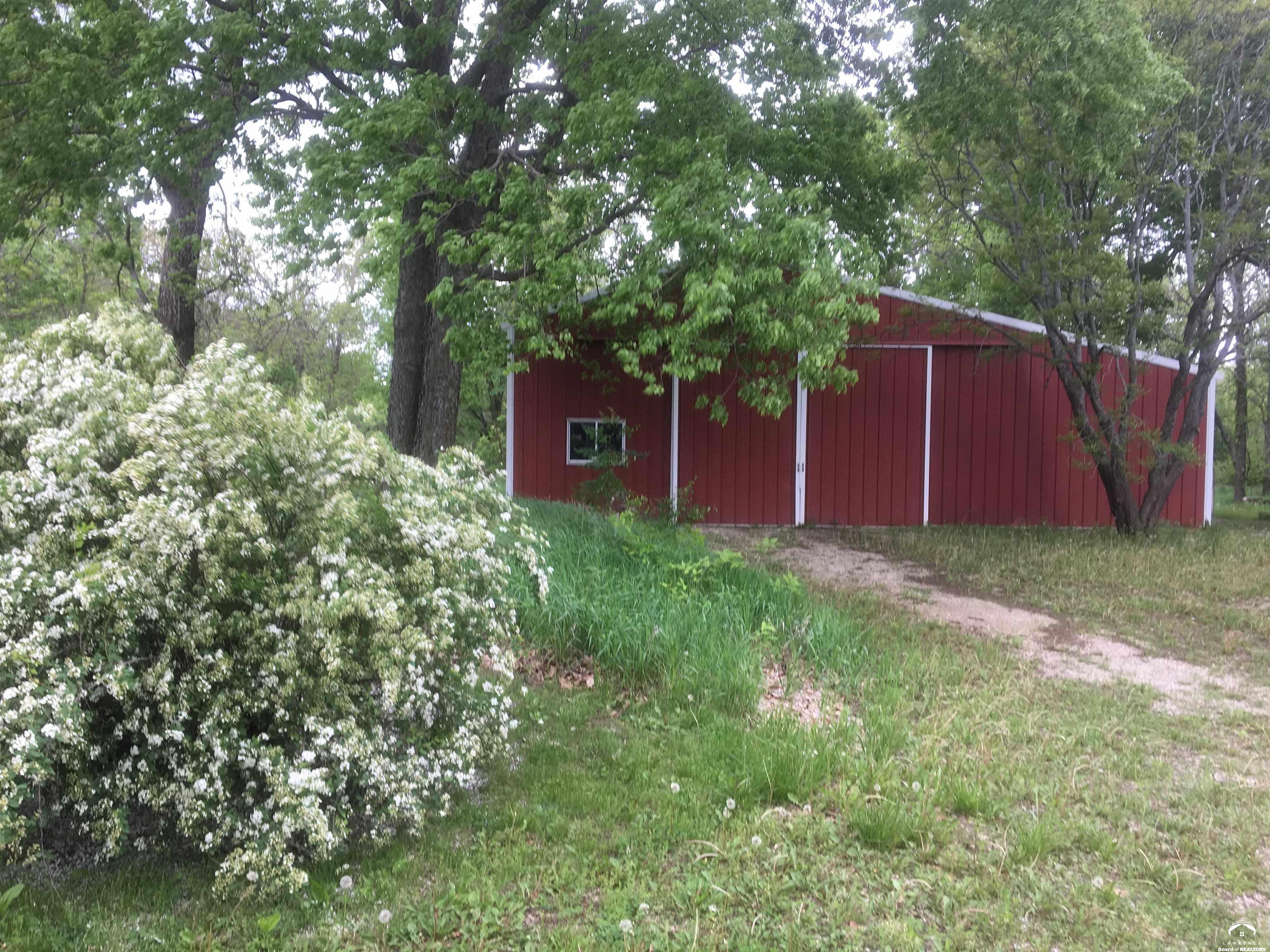 25139 Hemphill Road Lawrence, KS 66044 - Photo 45 of 50