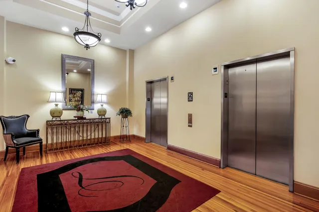 $309,000 | 121 North Monroe Street, Unit 9003, Tallahassee, FL 32301