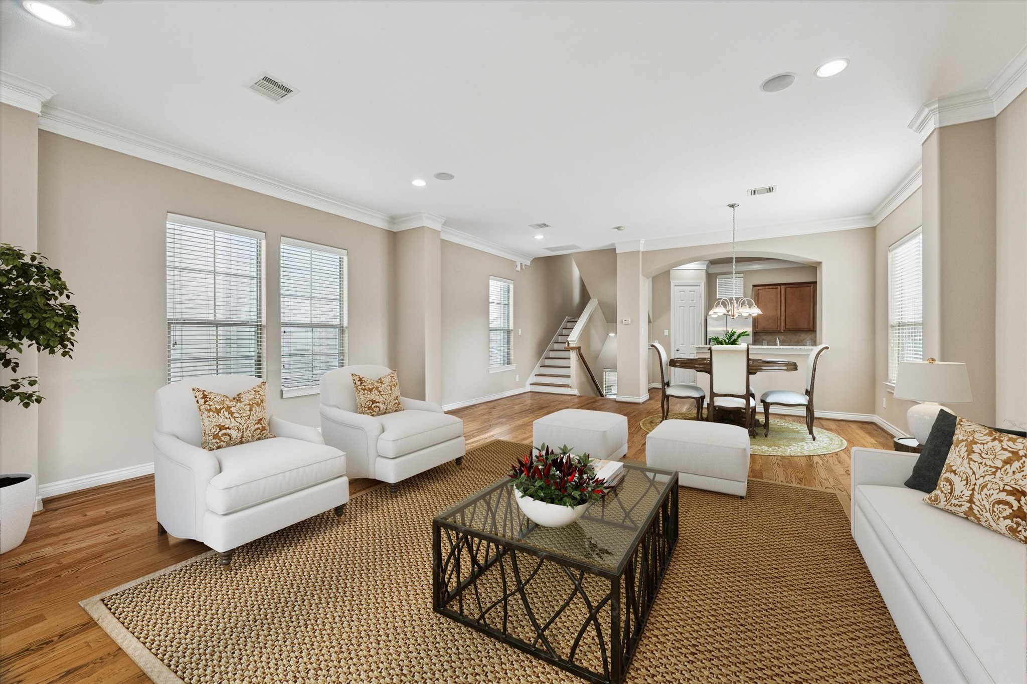 1020 Wagner Street Houston, TX 77007 - Photo 4 of 28 *This photo has been virtually staged.