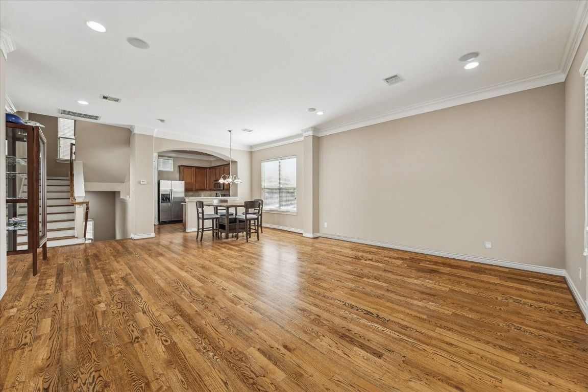 1020 Wagner Street Houston, TX 77007 - Photo 7 of 28 a view of a kitchen with dining table and chairs