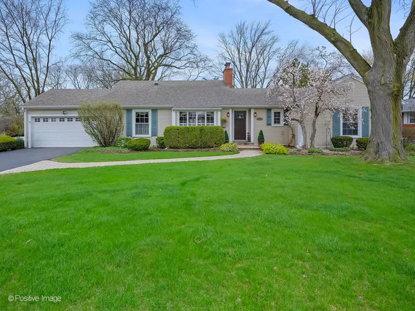 $647,900 | 1738 60th Street, La Grange Highlands, IL 60525