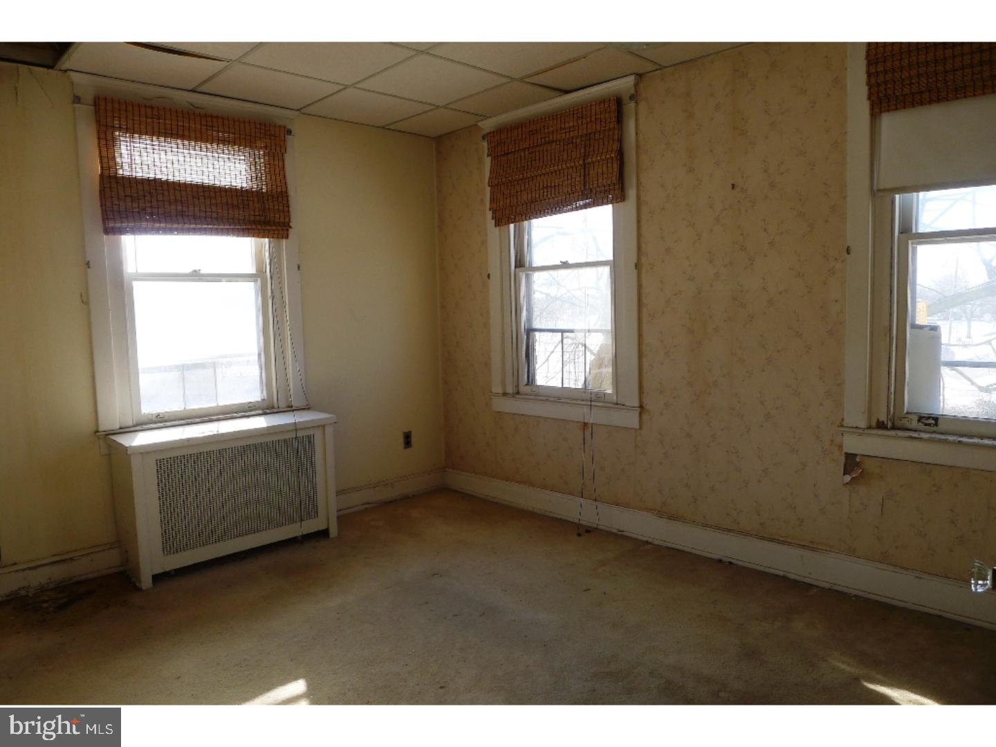4426 Rhawn Street Philadelphia, PA 19136 - Photo 10 of 11