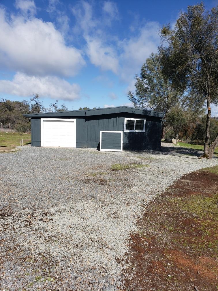 35018 Wells Road Coarsegold, CA 93614 - Photo 4 of 27 Gallery Image 4