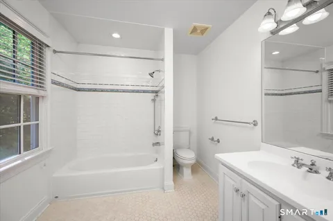 $3,400,000 | 27 Woody Lane, Westport, CT 06880