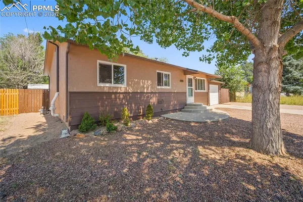 $323,500 | 323 Mt View Lane, Fountain, CO 80817